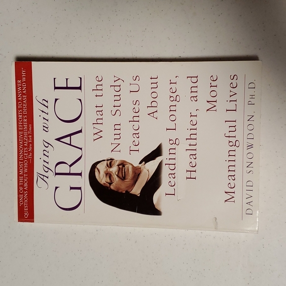 Aging with Grace by David Snowdon, Ph.D. - Picture 1 of 2